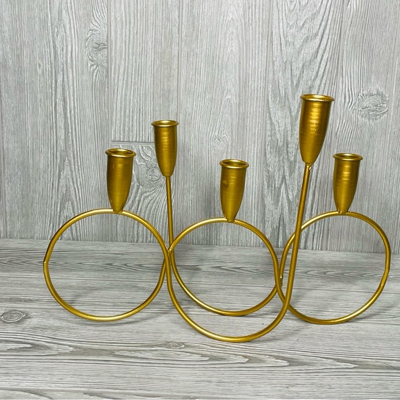 CosmoLiving by Cosmopolitan Candelabra gold tone modern decoration - Picture 2 of 6